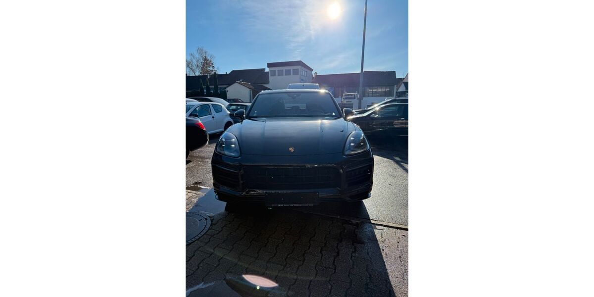 Porsche Cayenne 33.000 km 82.900 &euro; Asperg 71679
