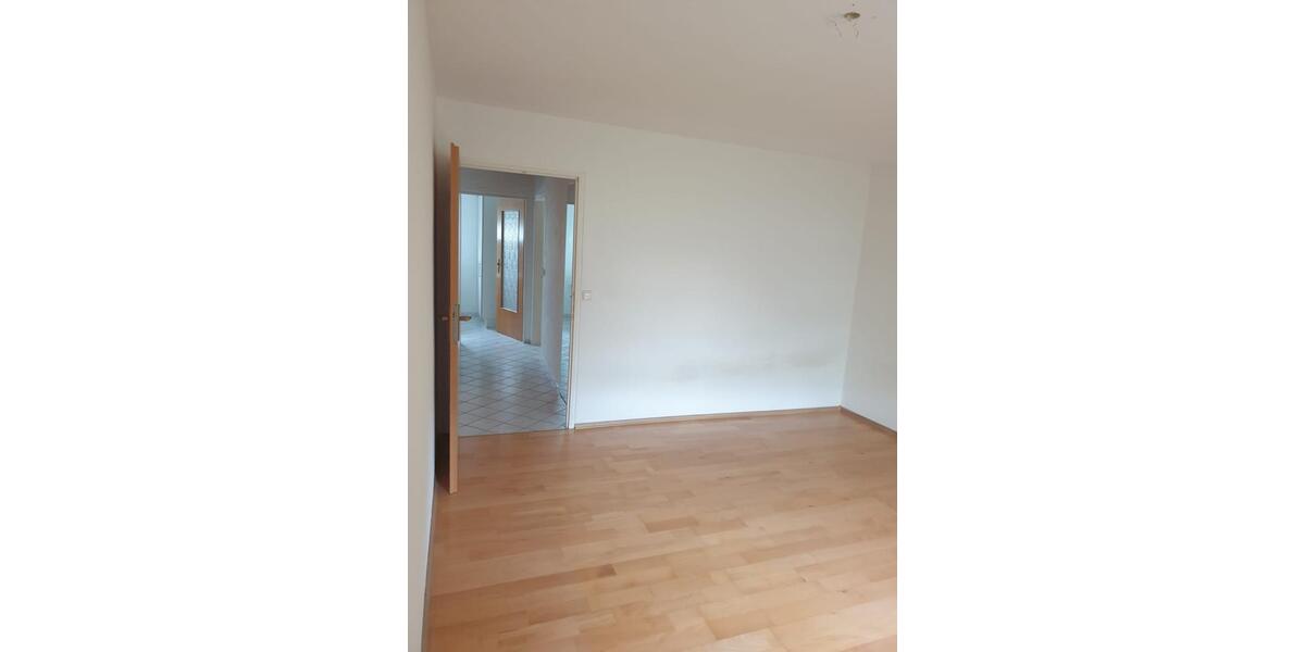 Etagenwohnung Sindelfingen Sindelfingen (Stadt) - 3 Zimmer, 74 m&sup2;, 1.300&euro; | Angebot:27541803