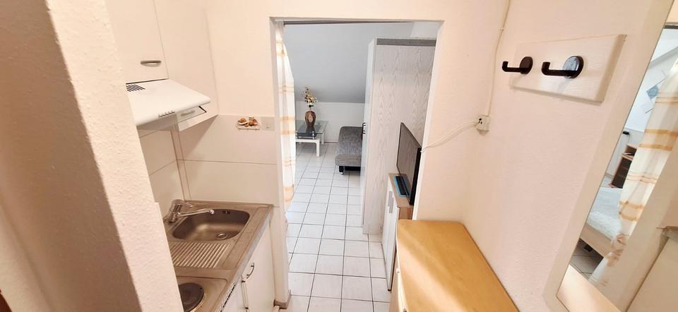 Etagenwohnung Esslingen am Neckar Oberesslingen - 1 Zimmer, 26 m&sup2;, 610&euro; | Angebot:27554303