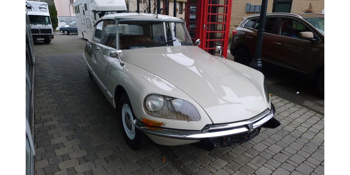 Citroen DS 124.500 km 31.900 &euro; Heilbronn 74076