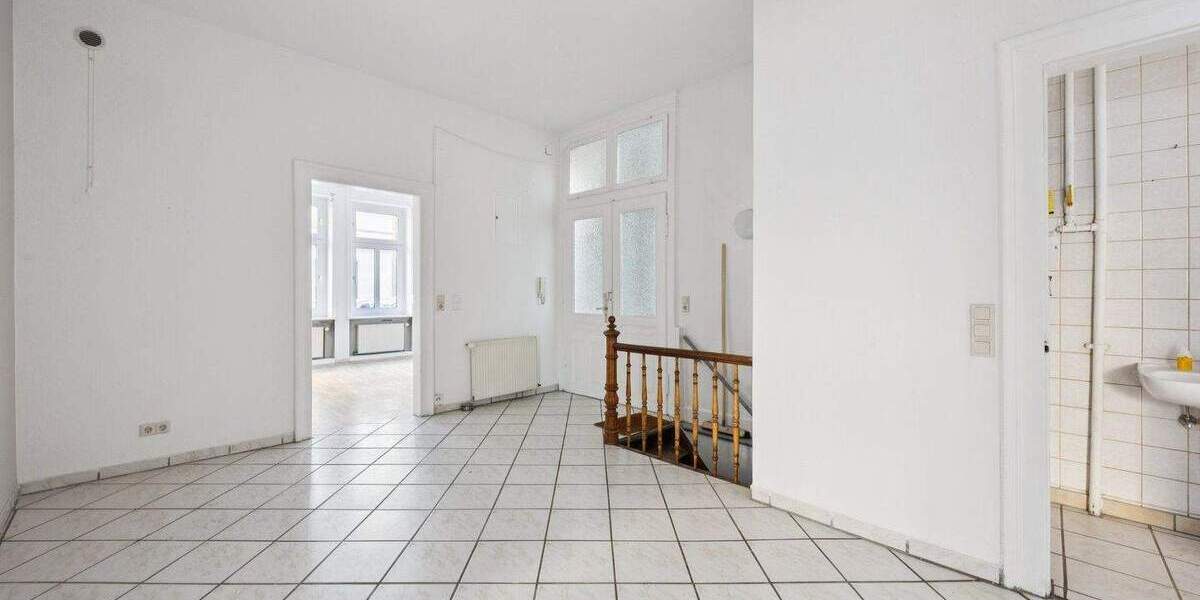 Etagenwohnung Stuttgart / Bad Cannstatt Bad Cannstatt - 4 Zimmer, 112 m&sup2;, 419.000&euro; | Angebot:25704136