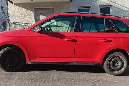 Skoda Fabia 122.800 km 11.100 &euro; Stuttgart 70195