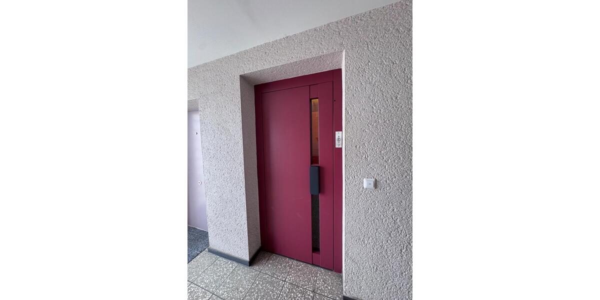 Etagenwohnung Hemmingen - 3.5 Zimmer, 85 m&sup2;, 1.350&euro; | Angebot:27549085