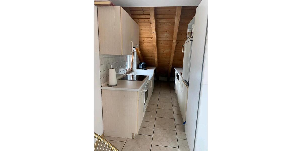 Dachgeschoßwohnung Schorndorf - 2 Zimmer, 48 m&sup2;, 850&euro; | Angebot:26223592