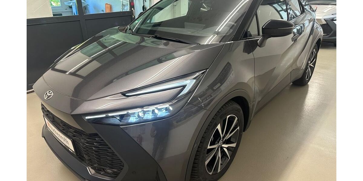 Toyota C-HR 9.781 km 25.490 &euro; LEONBERG 71229