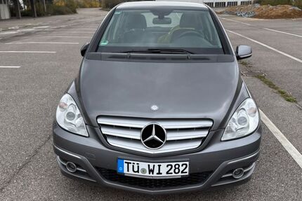 Mercedes-Benz B 180 210.000 km 1.890 &euro; Stuttgart 70178
