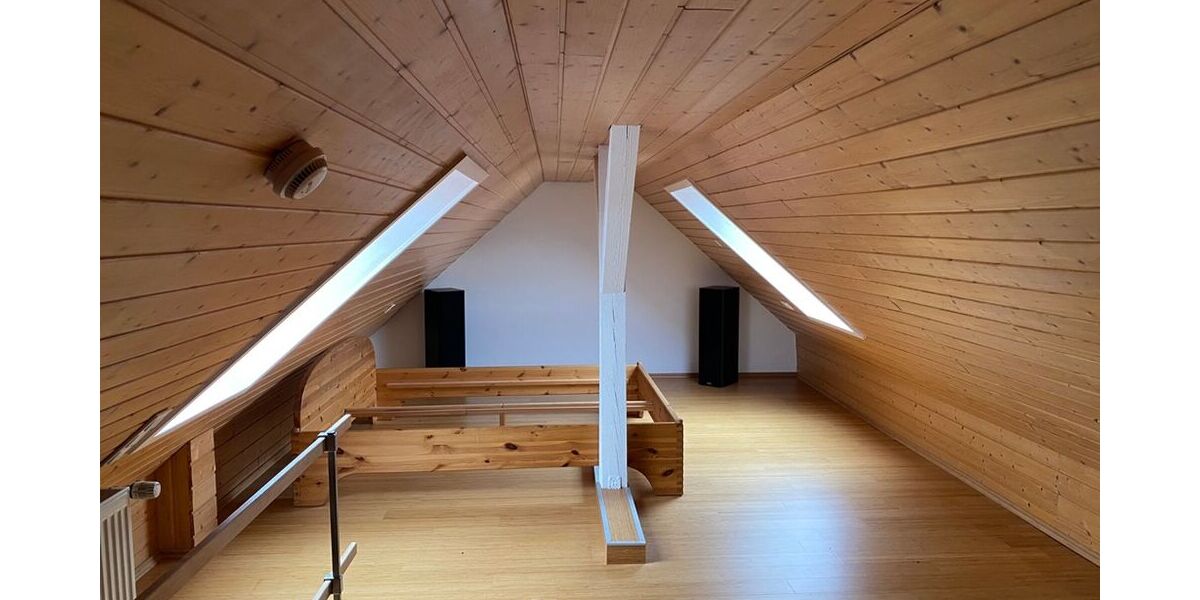Schöne Gemütliche DG-Wohnung mit Einbauküche und nutzbarem Dachgeschoß - Etagenwohnung Deizisau | Angebot:27504679