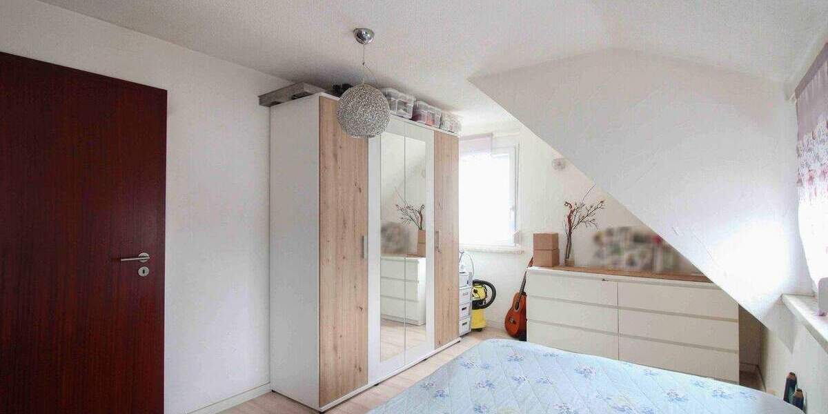 Etagenwohnung Schorndorf - 4 Zimmer, 81 m&sup2;, 265.000&euro; | Angebot:25747391