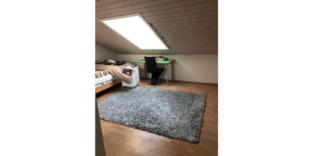 Dachgeschoßwohnung Kornwestheim - 3 Zimmer, 85 m&sup2;, 1.100&euro; | Angebot:26469700