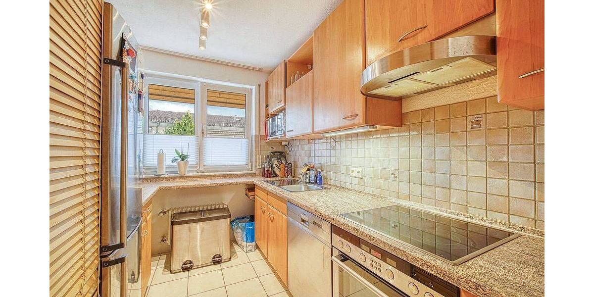 Etagenwohnung Stuttgart Zuffenhausen - 3 Zimmer, 80 m&sup2;, 990&euro; | Angebot:26796524