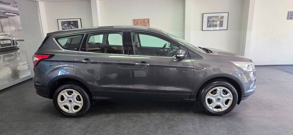 Ford Kuga 96.000 km 9.990 &euro; Asperg/Ludwigsburg bei Stuttgart 71679
