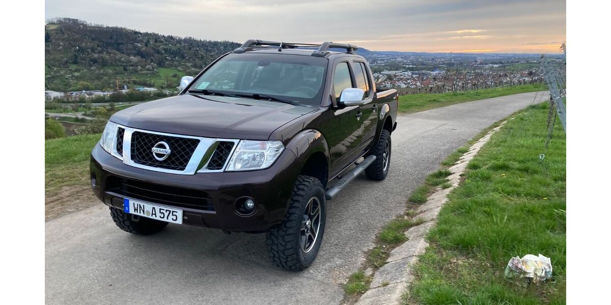 Nissan Navara 198.000 km 18.500 &euro; weinstadt 71384