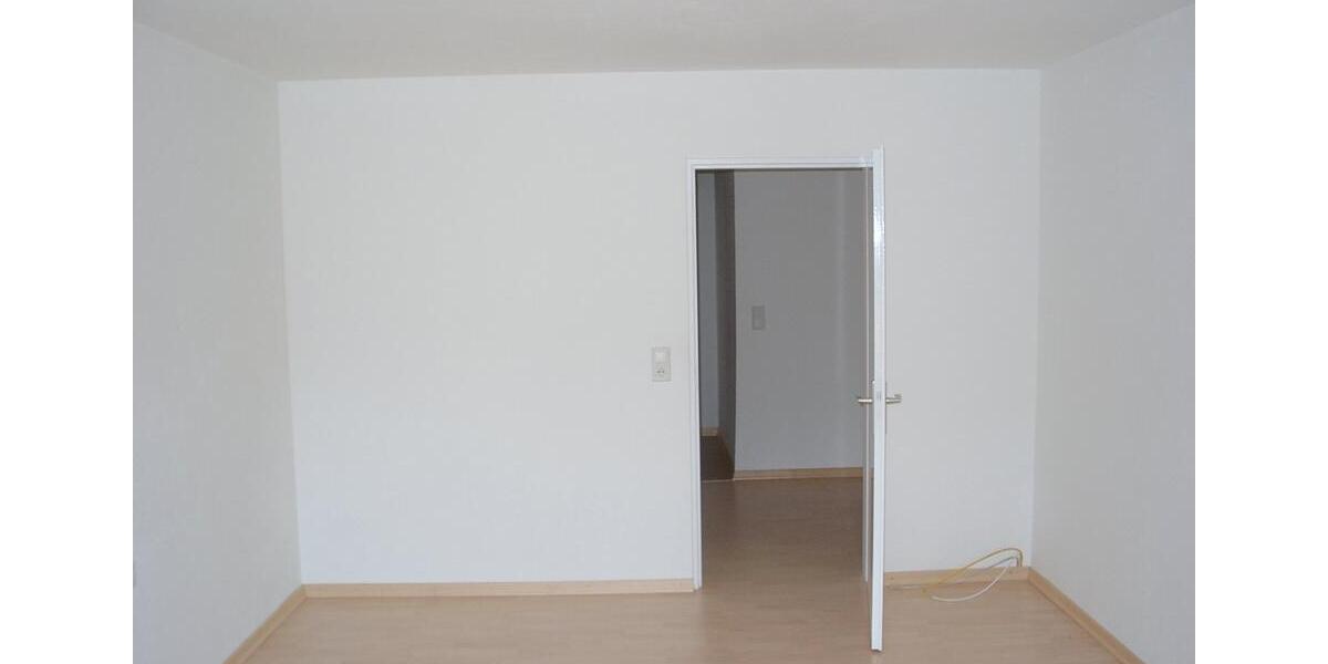 Erdgeschoßwohnung Backnang - 3.5 Zimmer, 96 m&sup2;, 1.056&euro; | Angebot:27575149