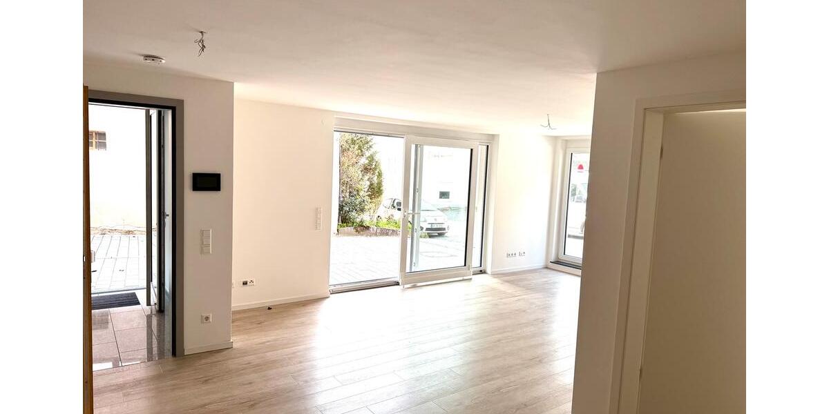 Erdgeschoßwohnung Ditzingen - 2 Zimmer, 58 m&sup2;, 955&euro; | Angebot:25900825