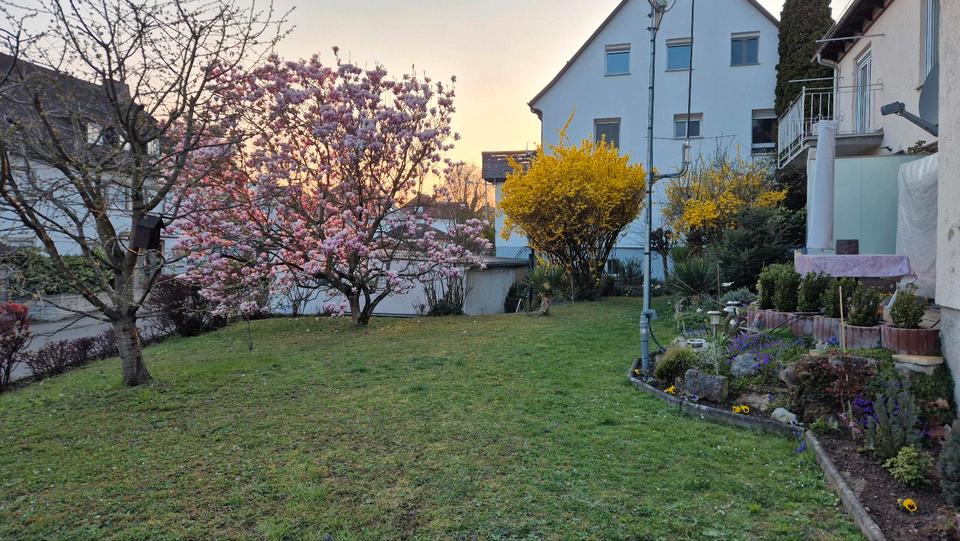 Dachgeschoßwohnung Stuttgart Mühlhausen - 3 Zimmer, 53 m&sup2;, 1.250&euro; | Angebot:25924209