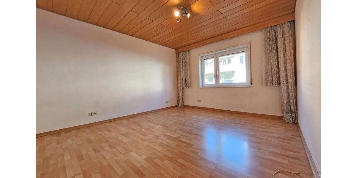 Etagenwohnung Stuttgart Lehen - 3 Zimmer, 80 m&sup2;, 1.350&euro; | Angebot:27547307