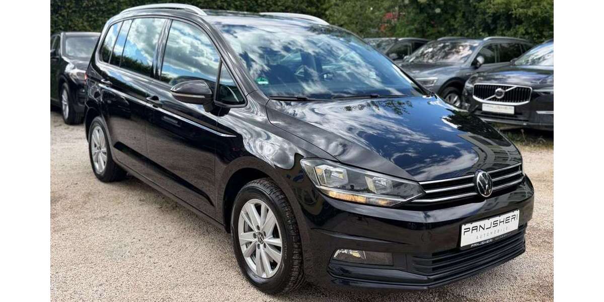 VW Touran 131.000 km 19.499 &euro; Stuttgart 70567