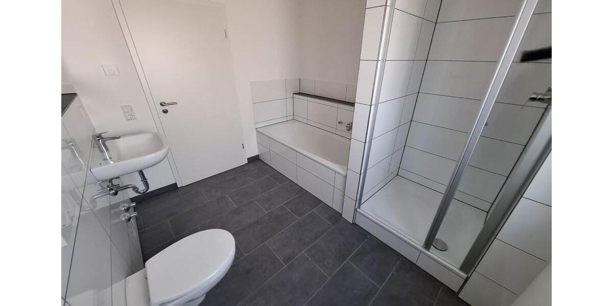 Etagenwohnung Leonberg - 3 Zimmer, 90 m&sup2;, 1.490&euro; | Angebot:24782091