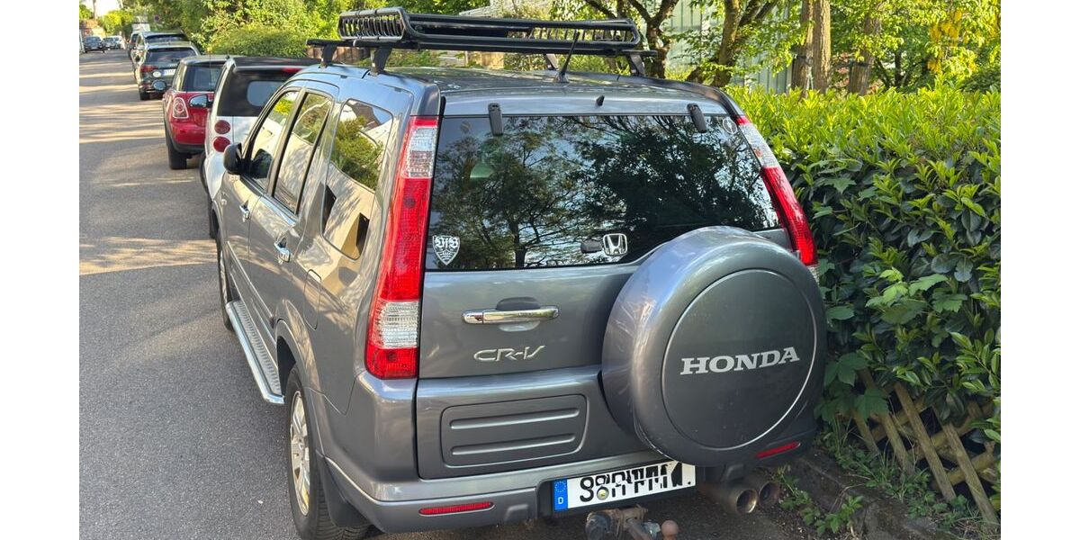 Honda CR-V 208.000 km 3.800 &euro; Stuttgart 70192