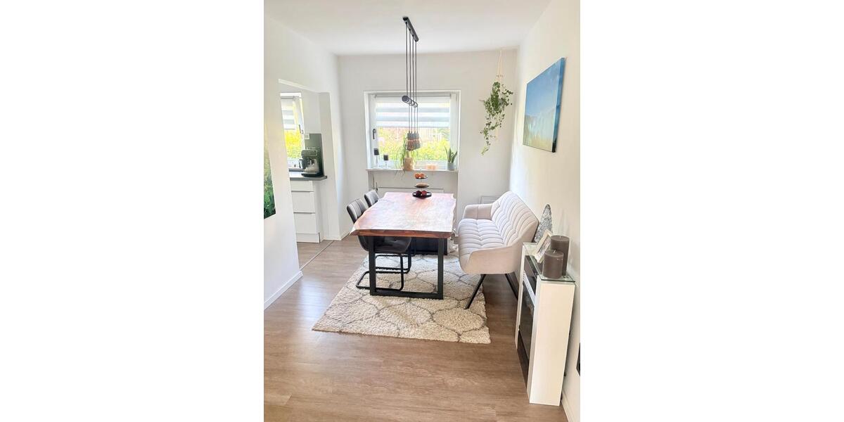 Erdgeschoßwohnung Sachsenheim - 4.5 Zimmer, 101 m&sup2;, 369.000&euro; | Angebot:27191562