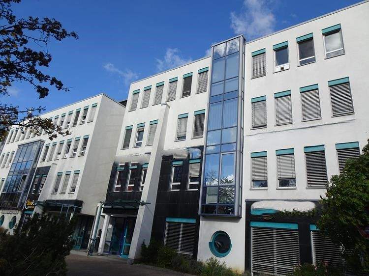 Gewerbeobjekt Ludwigsburg West - 4 Zimmer, 98 m&sup2;, 349.000&euro; | Angebot:25677877