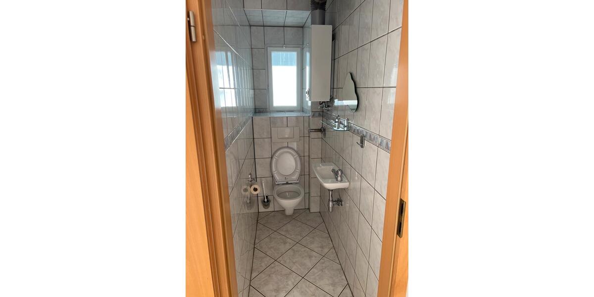 Erdgeschoßwohnung Stuttgart Stuttgart-West - 3 Zimmer, 77 m&sup2;, 1.400&euro; | Angebot:25408335