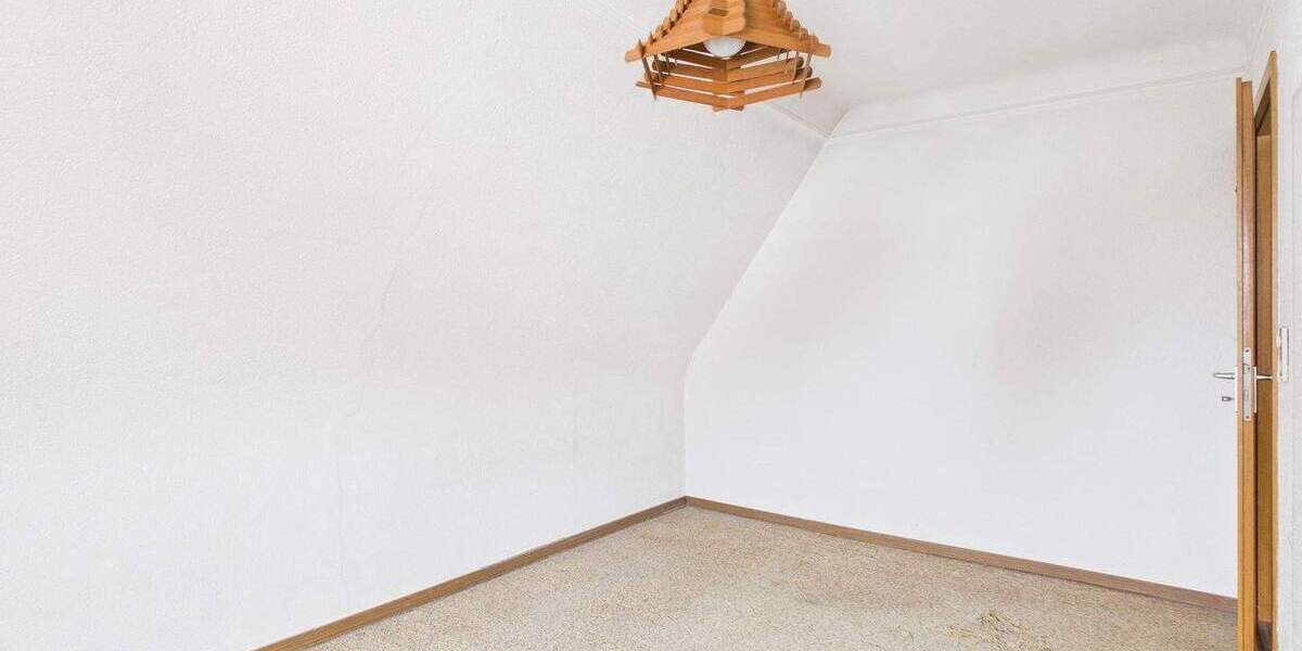 Einfamilienhaus Fellbach - 1 Zimmer, 128 m&sup2;, 545.000&euro; | Angebot:25697777