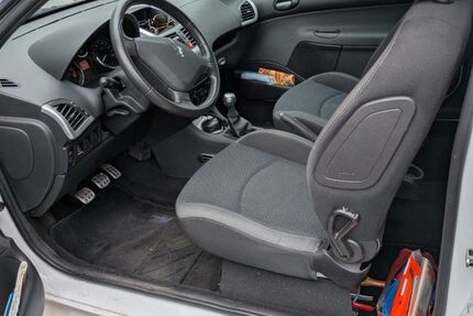 Peugeot 206 45.200 km 3.300 &euro; Großbottwar 71723