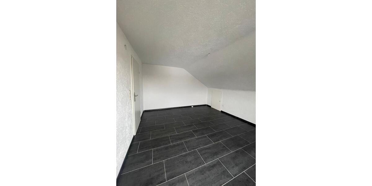 Etagenwohnung Backnang - 3 Zimmer, 68 m&sup2;, 250.000&euro; | Angebot:26564553