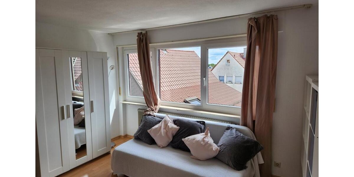 Dachgeschoßwohnung Stuttgart Neuwirtshaus - 1.5 Zimmer, 38 m&sup2;, 745&euro; | Angebot:25355160