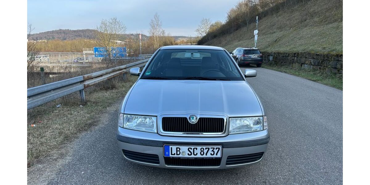 Skoda Octavia 118.000 km 2.800 &euro; Leonberg 71229