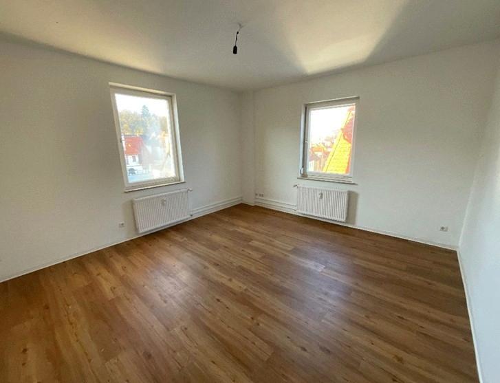 Dachgeschoßwohnung Esslingen am Neckar Pliensauvorstadt - 2 Zimmer, 52 m&sup2;, 477&euro; | Angebot:25960097