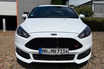 Ford Focus 137.435 km 12.600 &euro; Lauffen am Neckar 74348