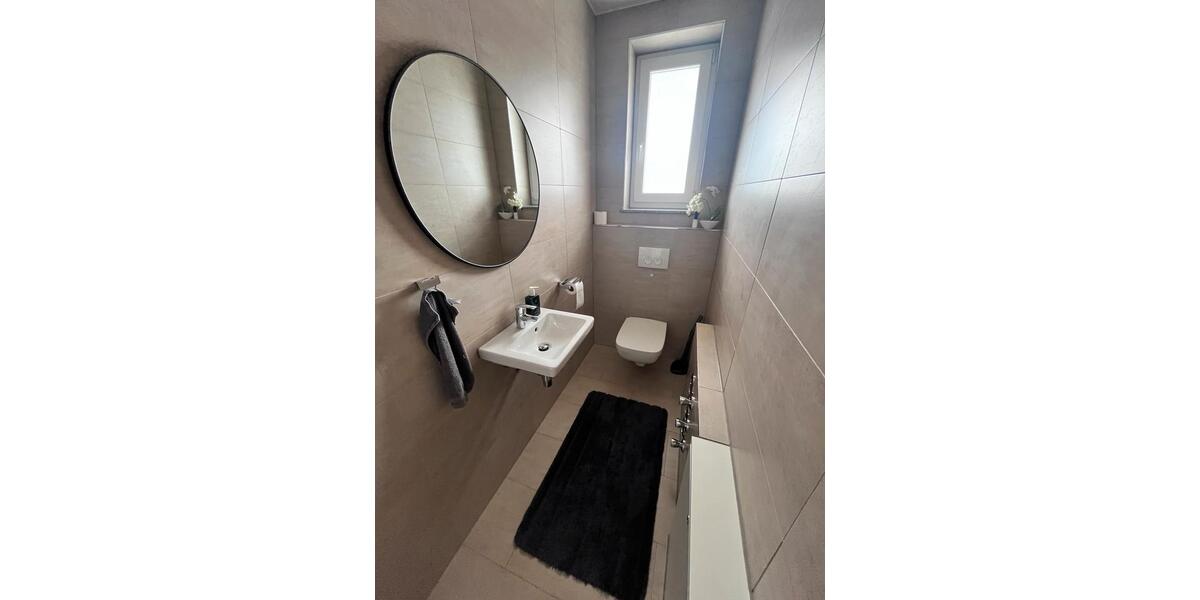 Einfamilienhaus Heilbronn - 4 Zimmer, 129 m&sup2;, 1.875&euro; | Angebot:25976195