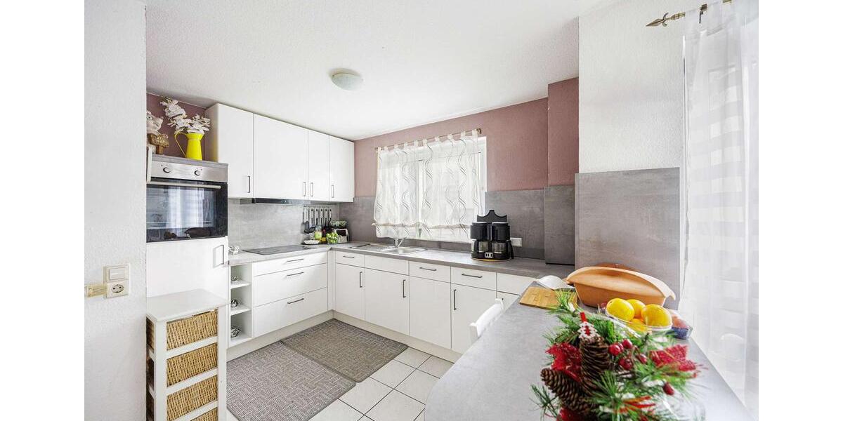 Etagenwohnung Ludwigsburg Oßweil - 3 Zimmer, 84 m&sup2;, 1.200&euro; | Angebot:25273342