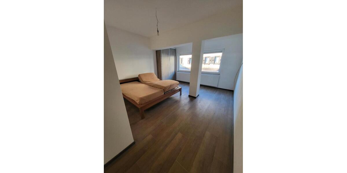 Erdgeschoßwohnung Sindelfingen - 3 Zimmer, 94 m&sup2;, 1.250&euro; | Angebot:27551814