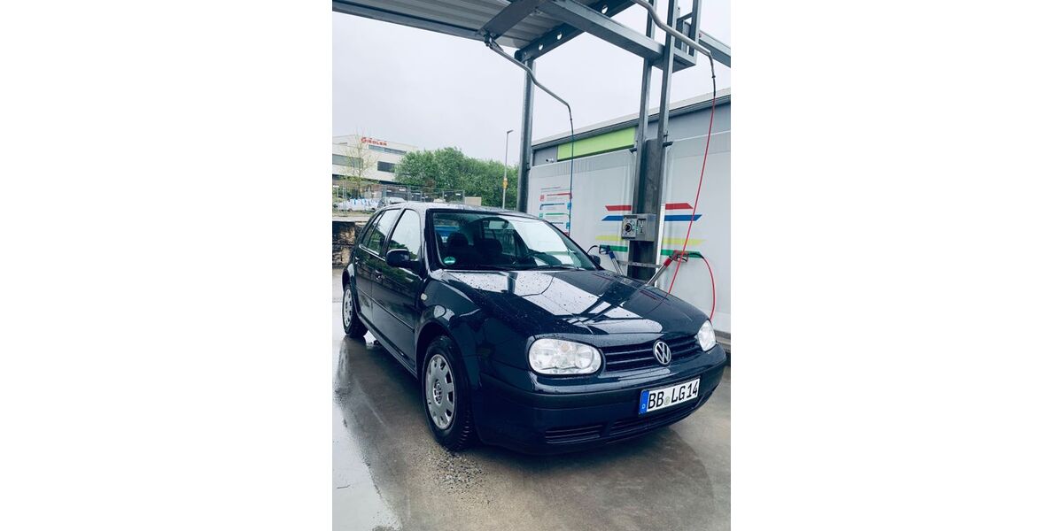 VW Golf 79.200 km 2.900 &euro; Weissach 71287