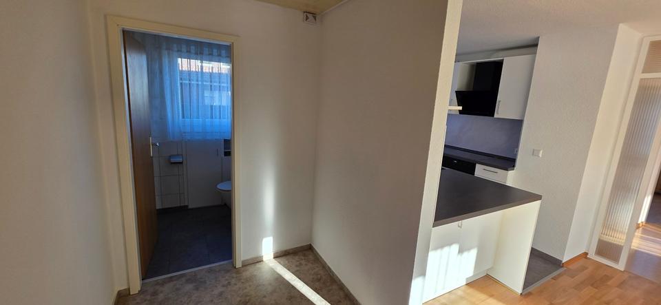 Etagenwohnung Mühlacker - 3.5 Zimmer, 95 m&sup2;, 1.000&euro; | Angebot:25942968