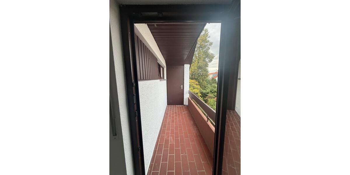 Dachgeschoßwohnung Ostfildern - 2.5 Zimmer, 60 m&sup2;, 950&euro; | Angebot:27550291