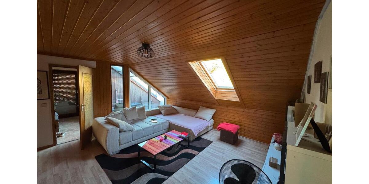 Dachgeschoßwohnung Nordheim - 4 Zimmer, 85 m&sup2;, 1.000&euro; | Angebot:27580437