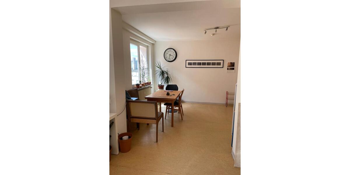 Etagenwohnung Stuttgart Stuttgart-Ost - 1 Zimmer, 33 m&sup2;, 310&euro; | Angebot:25715174