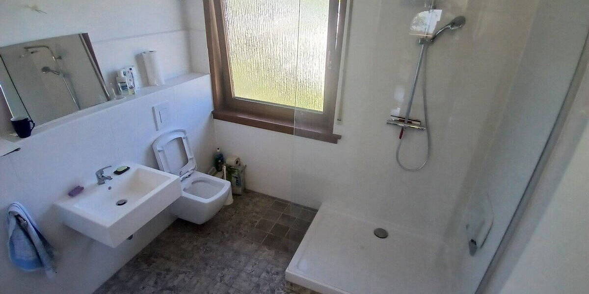 Doppelhaushälfte Erdmannhausen - 9 Zimmer, 160 m&sup2;, 485.000&euro; | Angebot:26048719