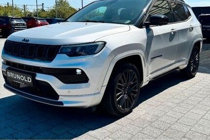 Jeep Compass 66.160 km 23.900 &euro; Stuttgart 70565