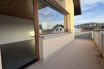 Wohnung Winnenden - 3 Zimmer, 112 m&sup2;, 1.350&euro; | Angebot:24899088