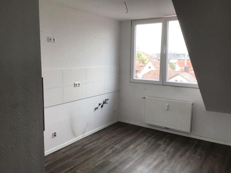 Dachgeschoßwohnung Heilbronn - 2 Zimmer, 49 m&sup2;, 701&euro; | Angebot:26233412