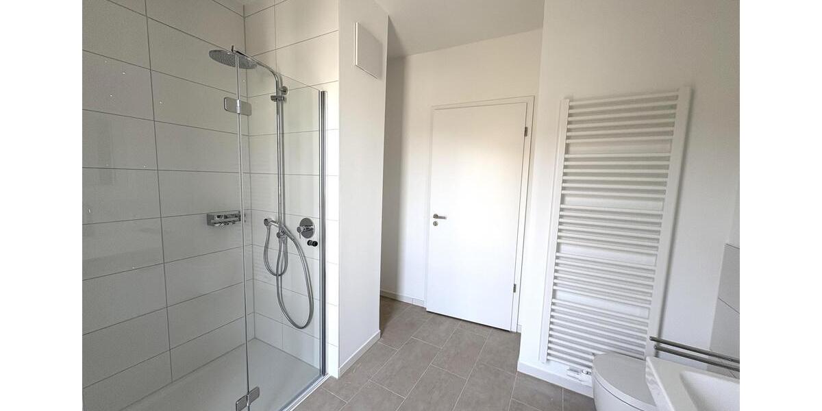 Dachgeschoßwohnung Leonberg - 2 Zimmer, 91 m&sup2;, 1.869&euro; | Angebot:23712852