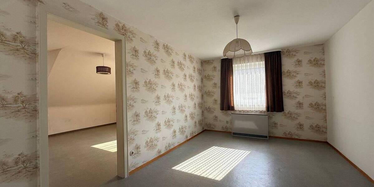 Mehrfamilienhaus, Wohnhaus Wimsheim - 8 Zimmer, 169 m&sup2;, 350.000&euro; | Angebot:25691729