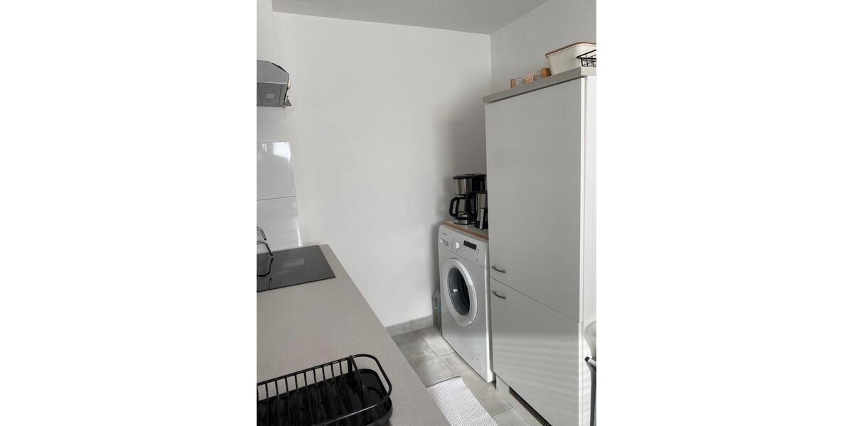 Erdgeschoßwohnung Stuttgart Luginsland - 1 Zimmer, 40 m&sup2;, 950&euro; | Angebot:27541527