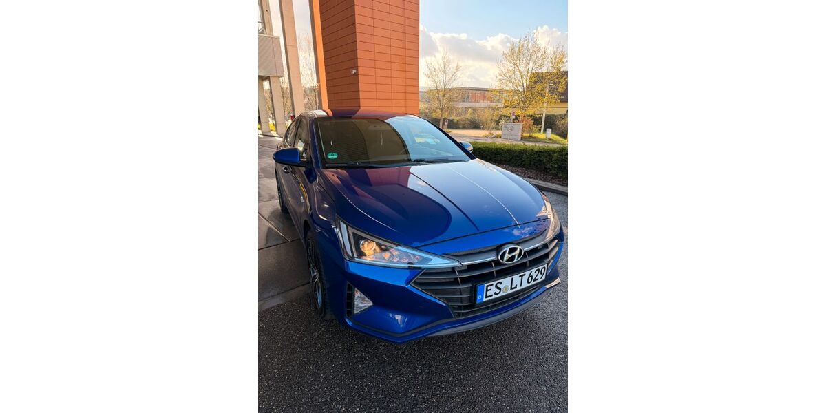 Hyundai Elantra 142.446 km 9.999 &euro; Wendlingen 73240