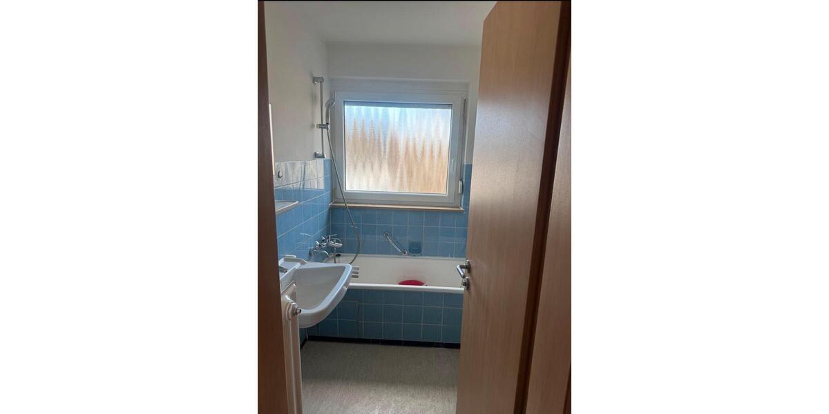 Etagenwohnung Waiblingen - 3 Zimmer, 70 m&sup2;, 1.100&euro; | Angebot:25979023